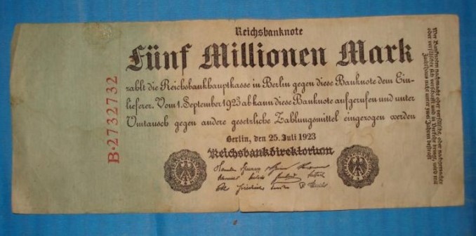 German Marks Hyperinflation Image Public domain