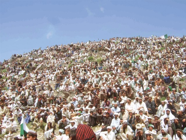 Mitin de masas de la campaña de Alí Wazir el 8 de mayo, en Wana