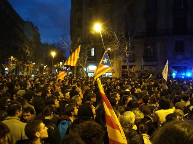 Concentración frente a la Delegación del Gobierno en Barcelona