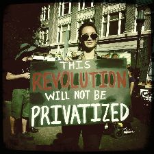 USA_thumb_2011-11-02_revolution_not_privatized